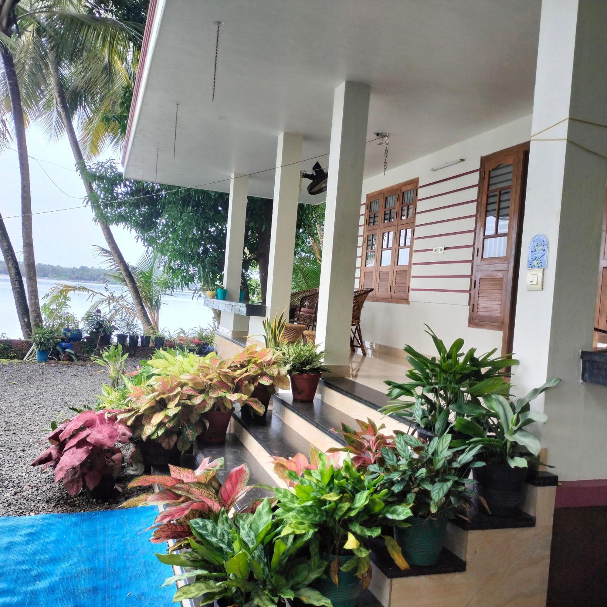 Green Island Homestay Riverside Kozhikode Zewnętrze zdjęcie